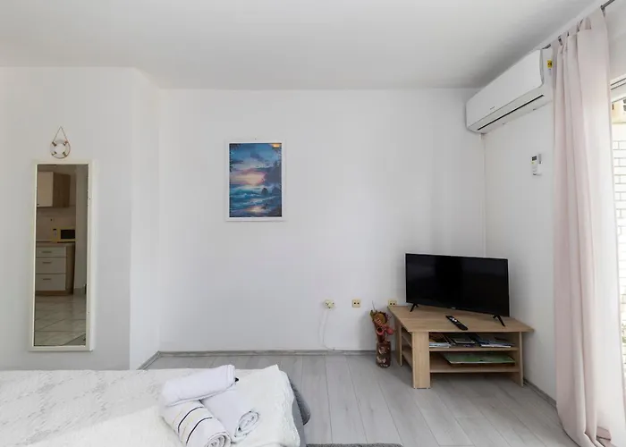 Ap Orion Apartment *